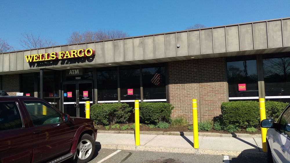 Wells Fargo Bank 01