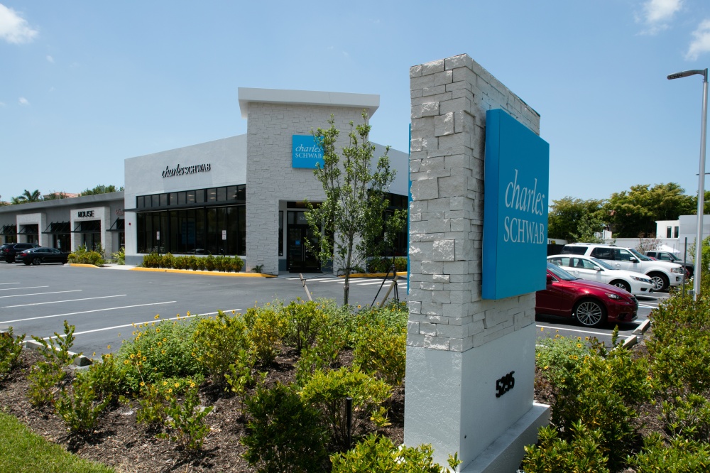 Charles Schwab 01