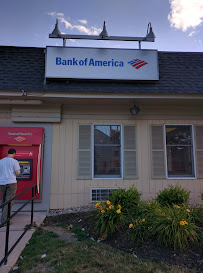 Bank of America (with Drive-thru ATM) 03