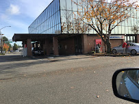 Bank of America (with Drive-thru services) 04