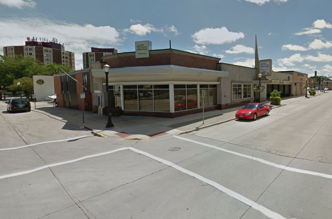 First Farmers & Merchants Bank 01
