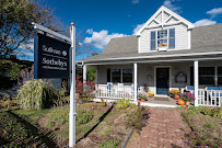 Sullivan Sotheby's International Realty 01