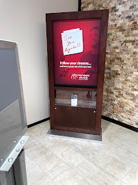 Members Choice Credit Union - Katy Freeway 04