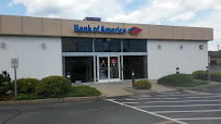 Bank of America (with Drive-thru ATM) 02