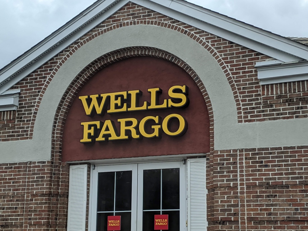 Wells Fargo Bank 01