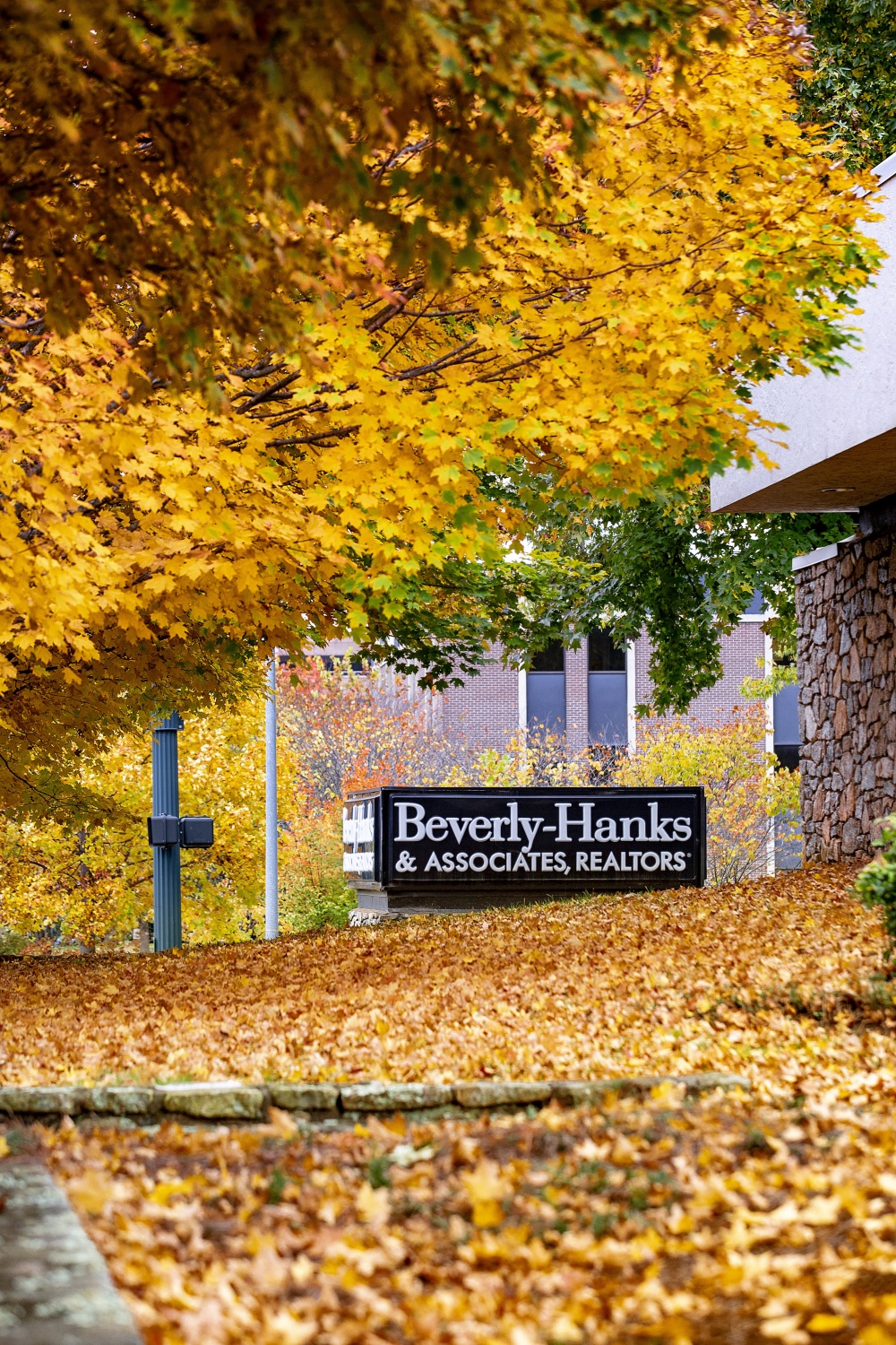 Asheville, Beverly-Hanks & Associates, REALTORS 01