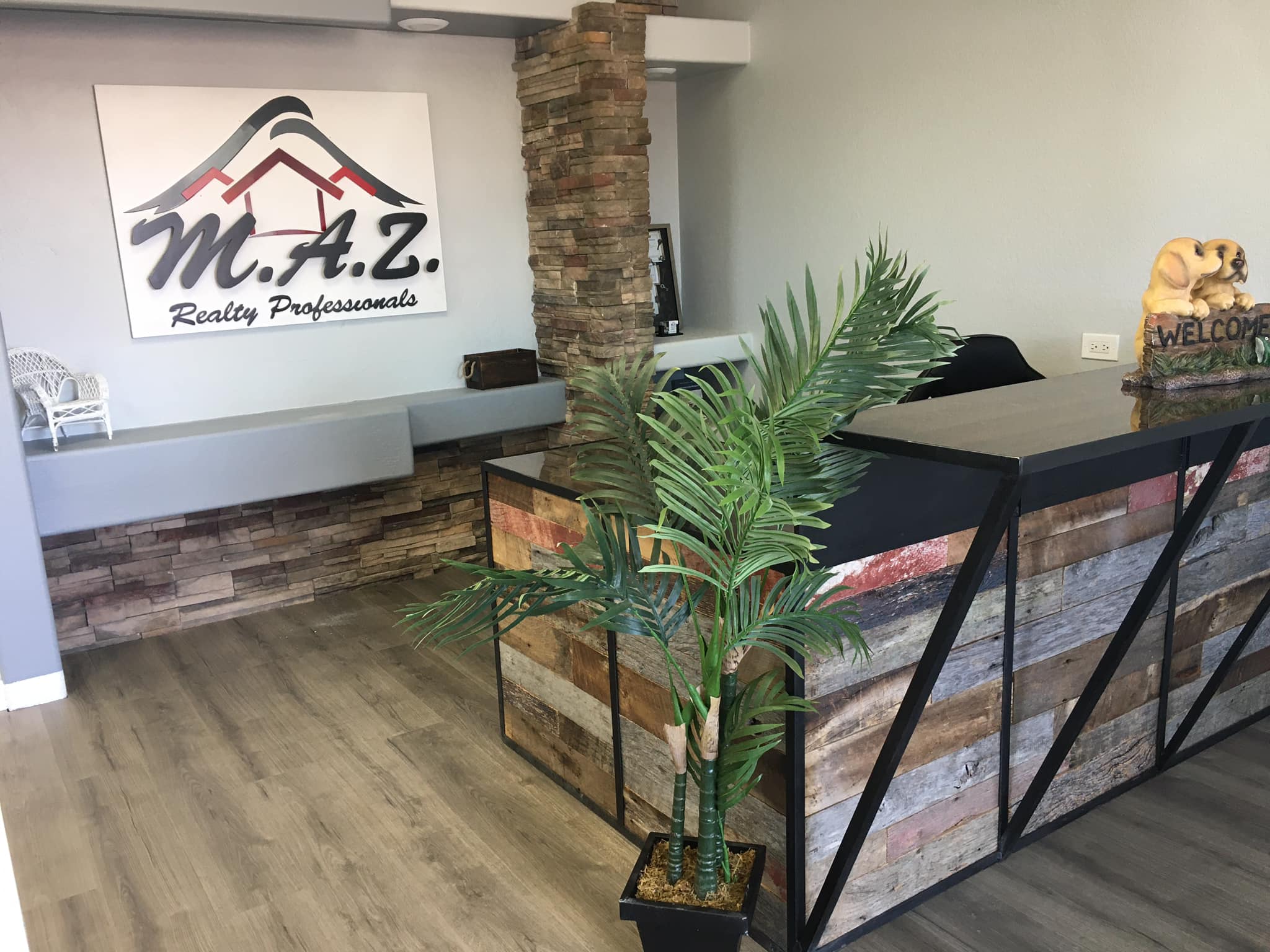MAZ Realty Professionals 01