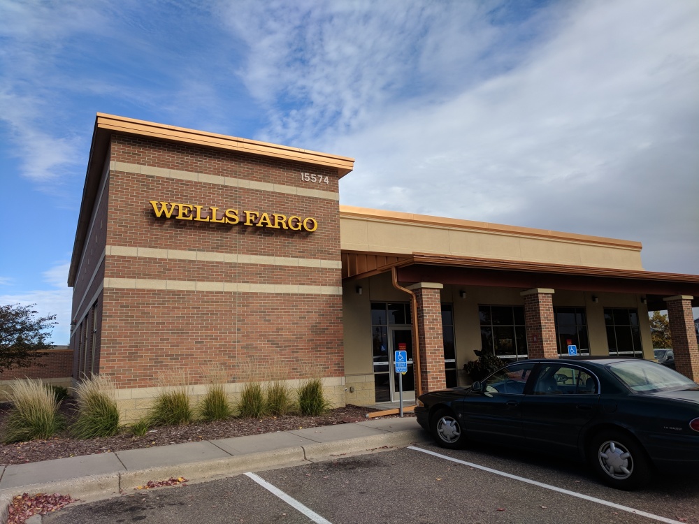 Wells Fargo Bank 01