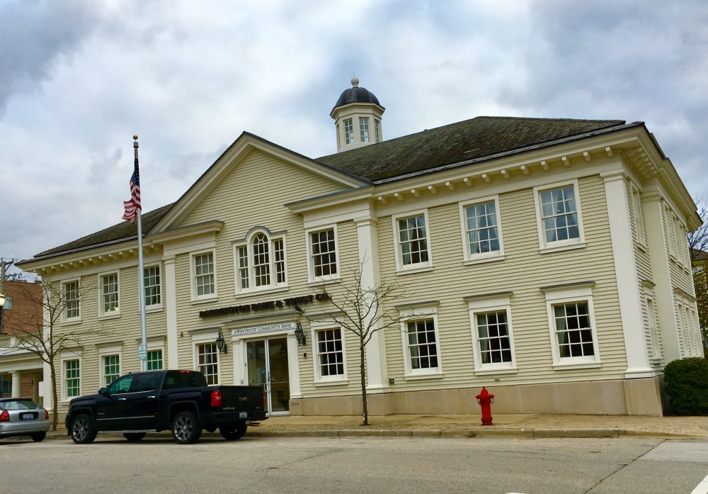 Barrington Bank & Trust 01