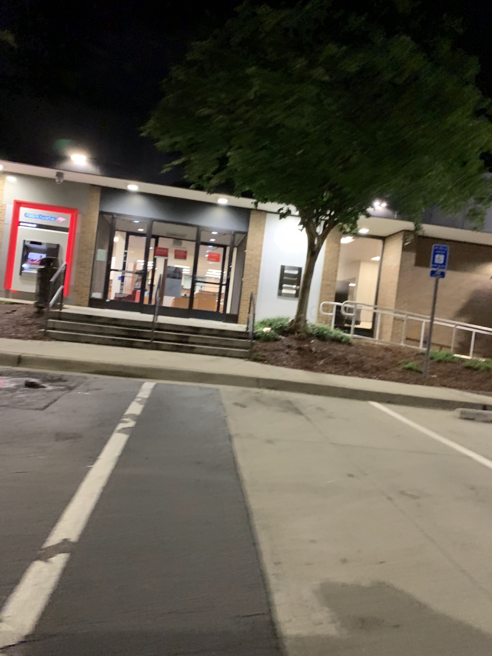 Bank of America (with Drive-thru ATM) 01