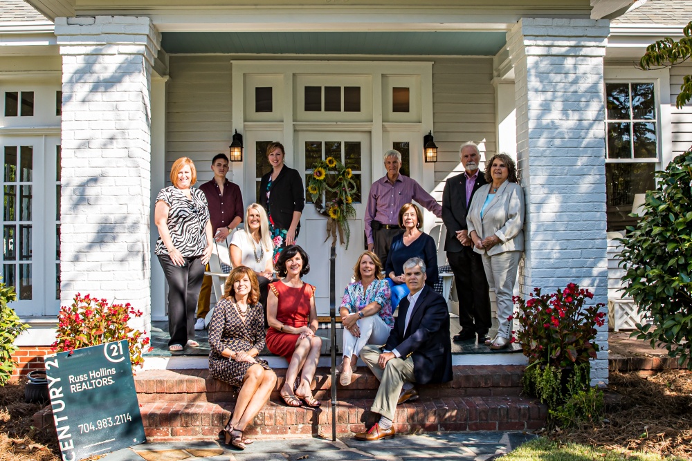CENTURY 21 Russ Hollins Realtors 01