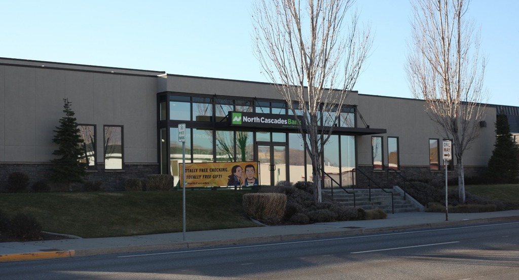 North Cascades Bank 01