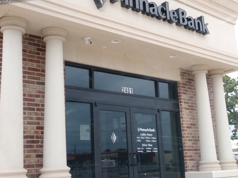 Pinnacle Bank 01