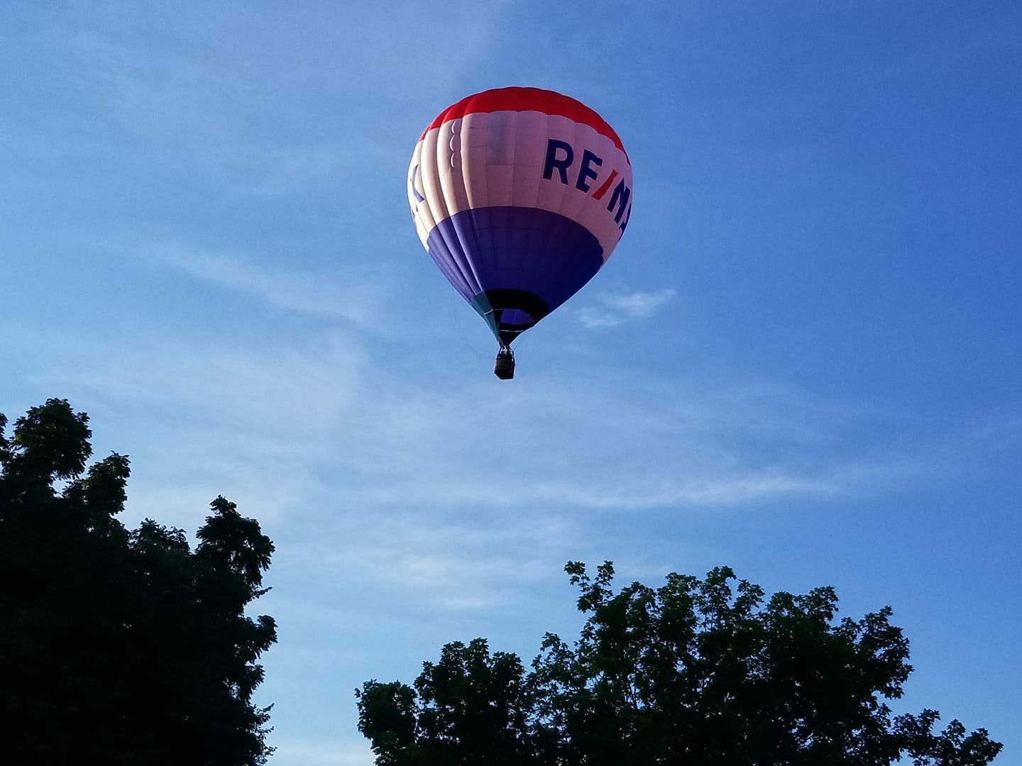 RE/MAX LIGHTHOUSE 01