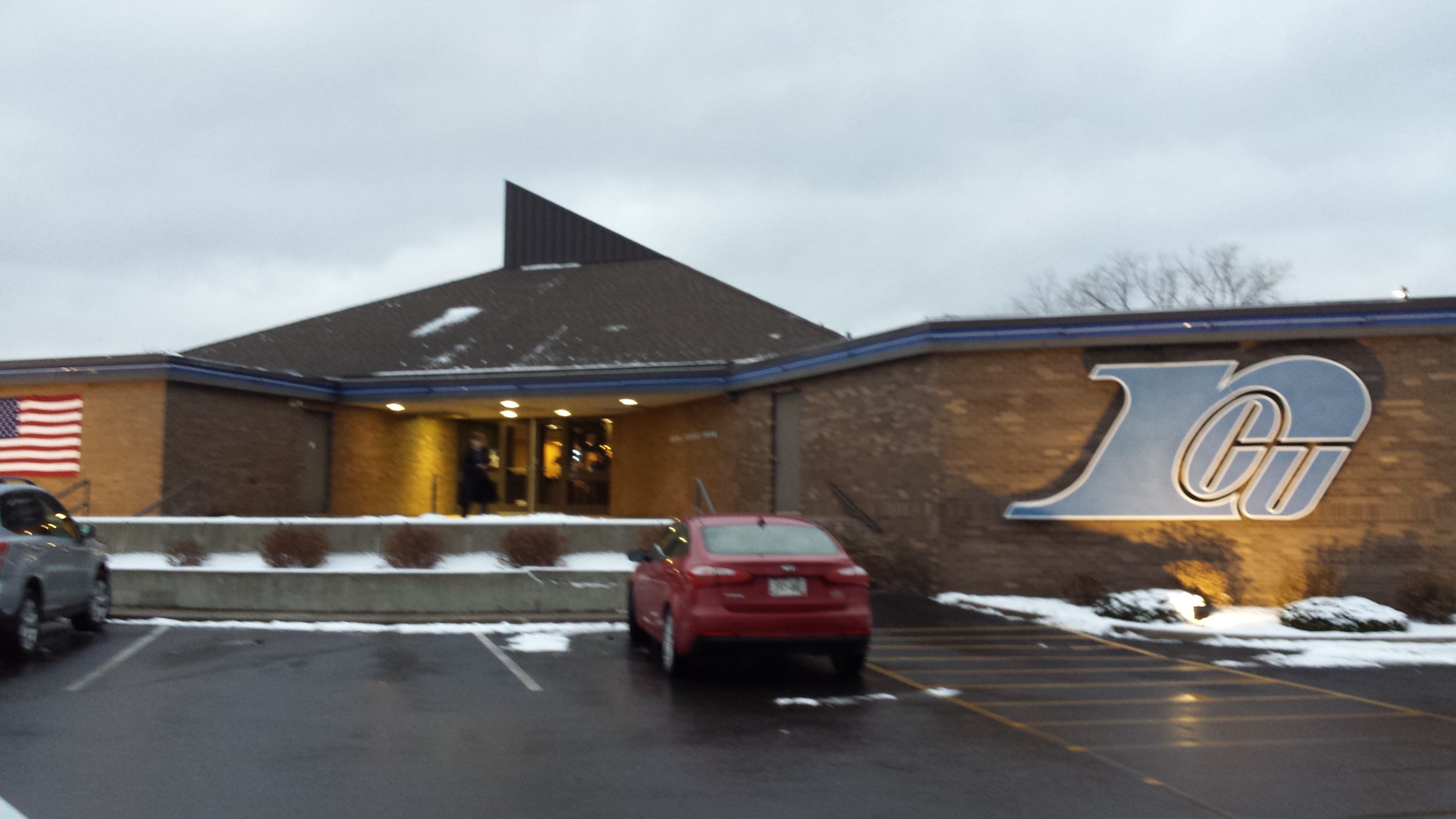 Royal Credit Union - Eau Claire North 01