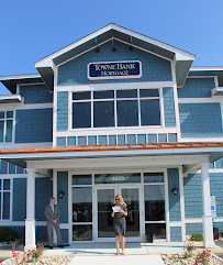Randi Eure with TowneBank Mortgage 03