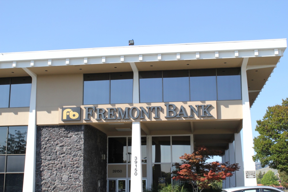 Fremont Bank 01
