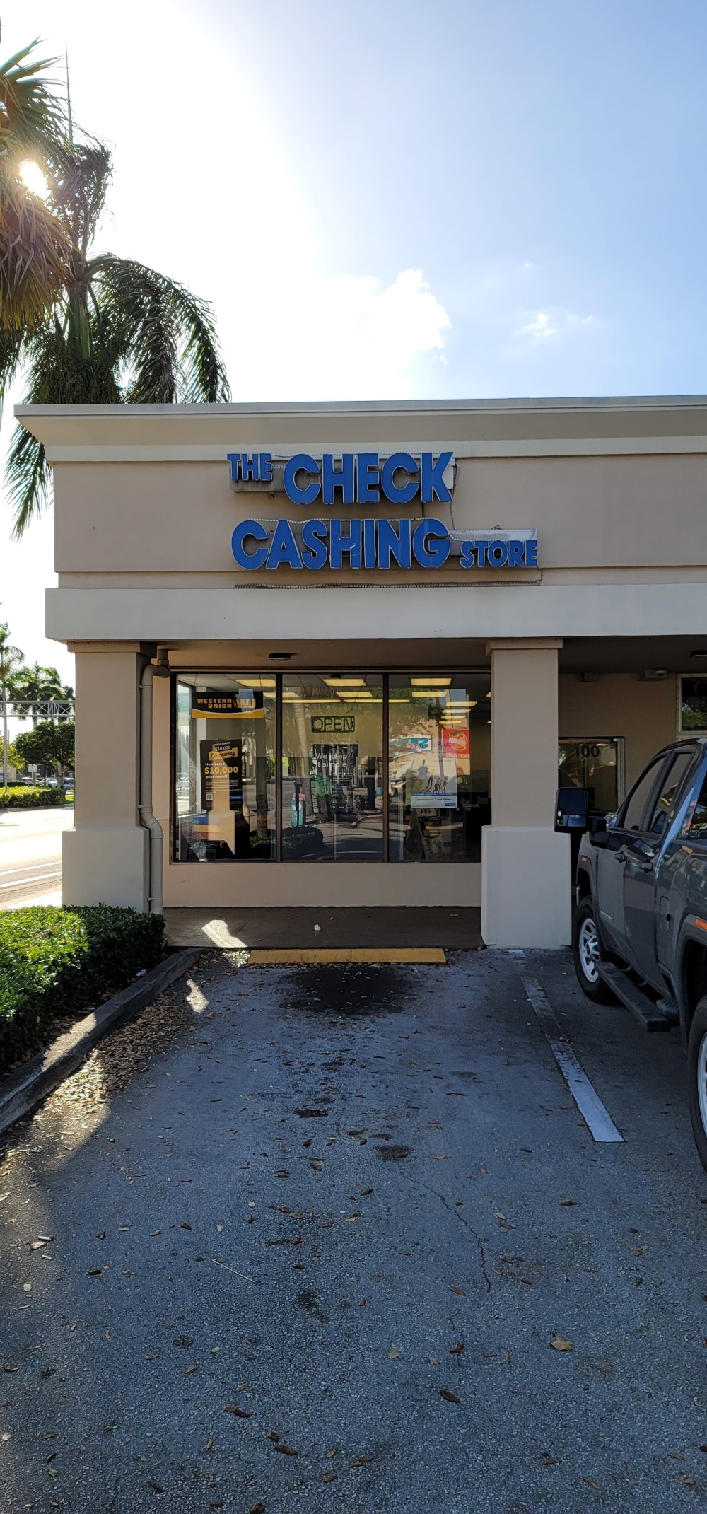 The Check Cashing Store 01