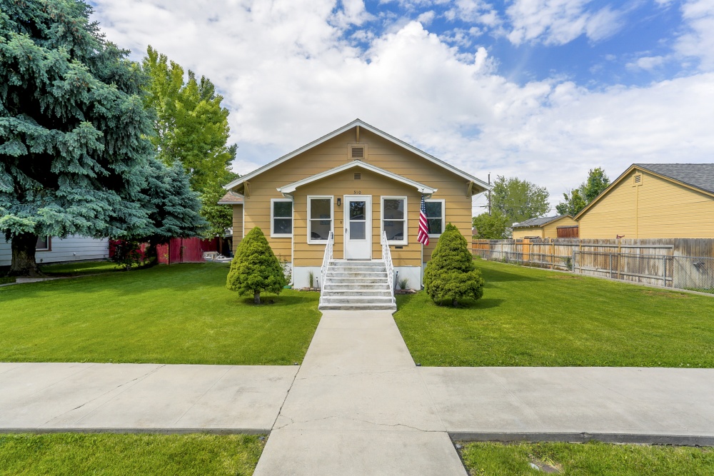 Black Oak Agency | Homes of Idaho 01