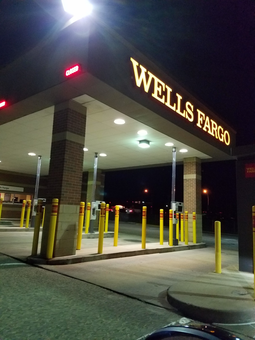 Wells Fargo Bank 01