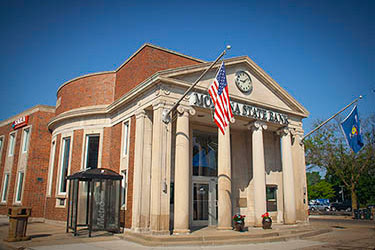 Monona Bank - Schenk's Corners 01