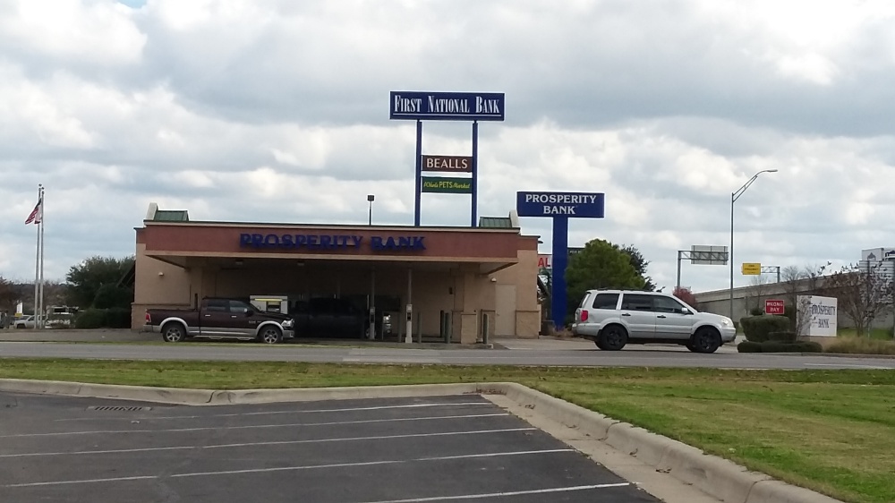 Prosperity Bank - Bastrop 01