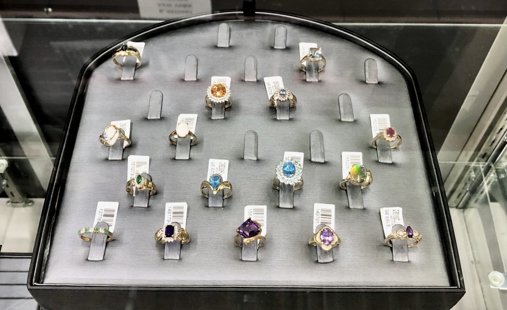 Paradise Pawn and Jewelry 01