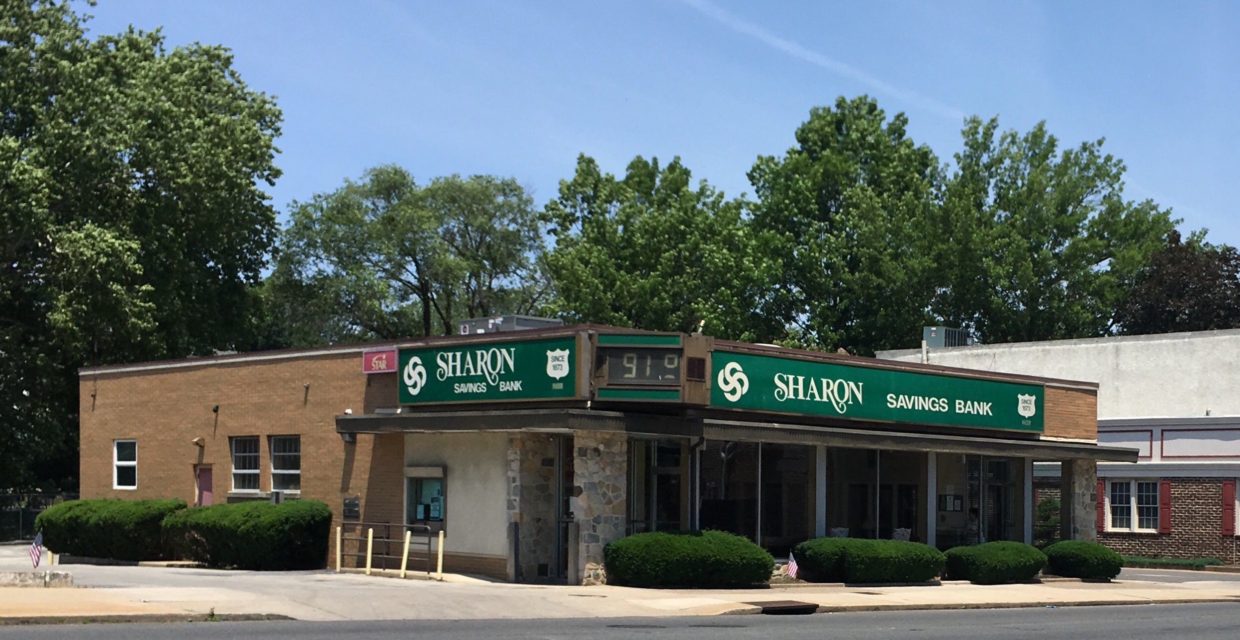 Sharon Bank 01