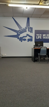 Liberty Tax & Loans 03