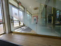 Bank of America (with Drive-thru services) 04