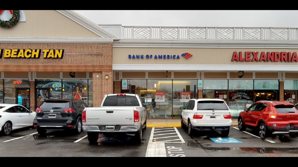 Bank of America (with Drive-thru ATM) 01