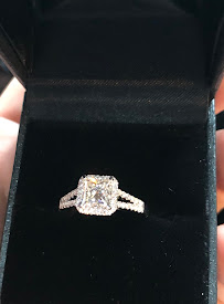 Shelly's Loan & Jewelry 04