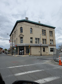 Bank of America (with Drive-thru ATM) 02