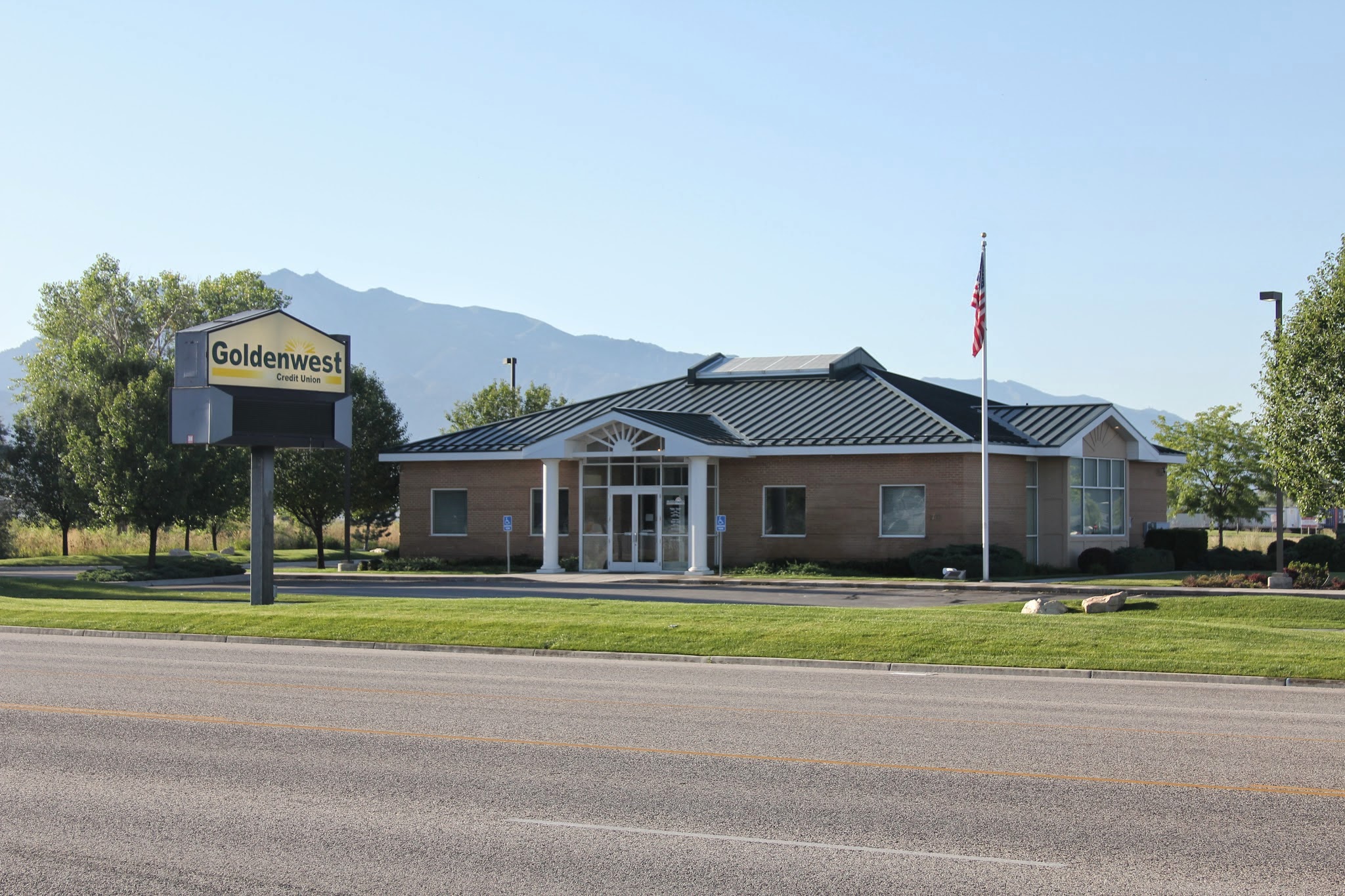 Goldenwest Credit Union 01