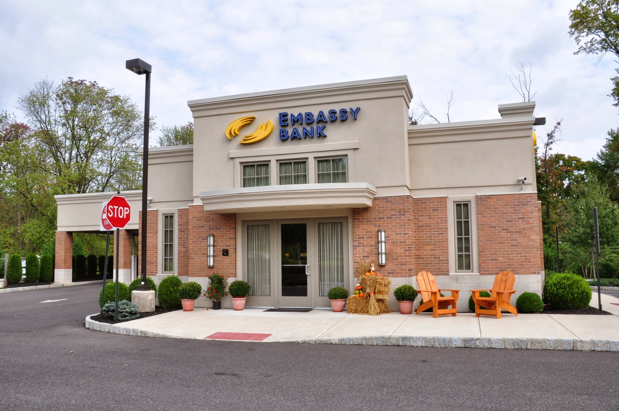 Embassy Bank for the Lehigh Valley - Saucon Valley 01