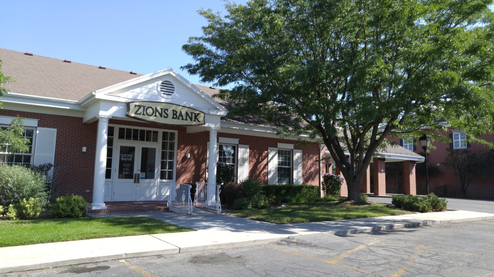 Zions Bank Lehi 01