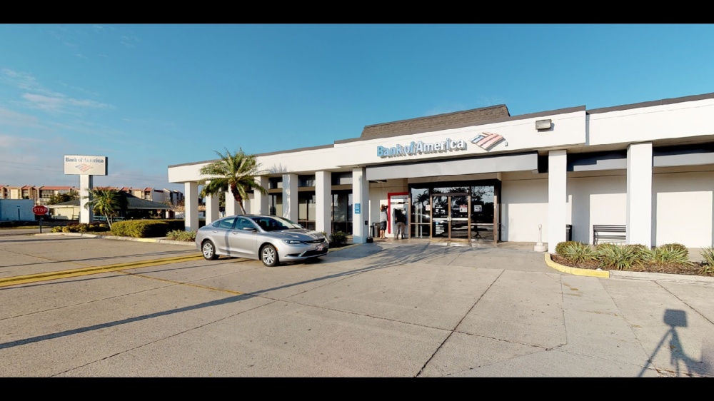Bank of America (with Drive-thru ATM) 01