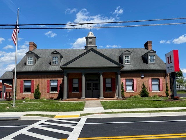 First United Bank & Trust 01