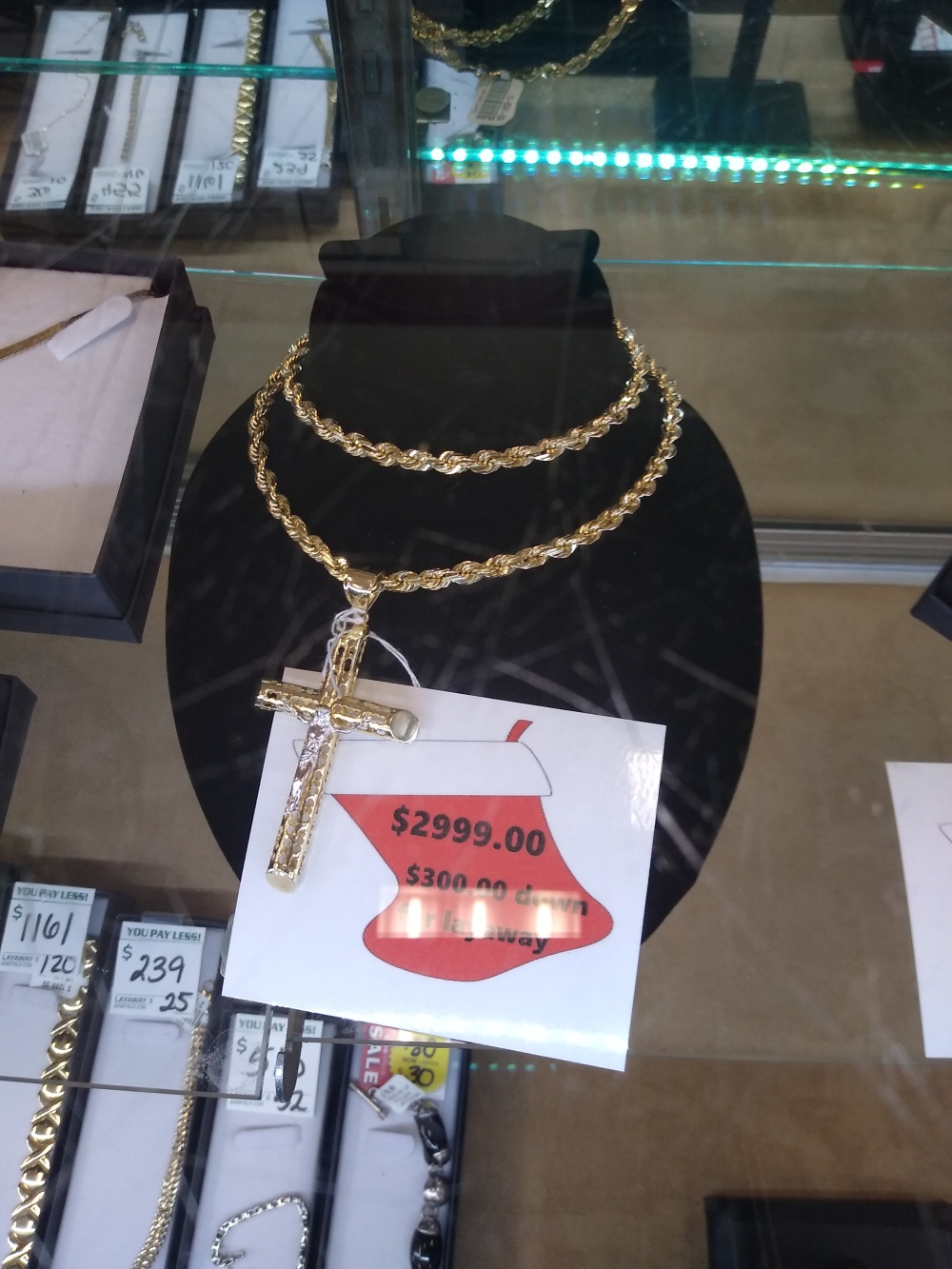 First Cash Pawn 01