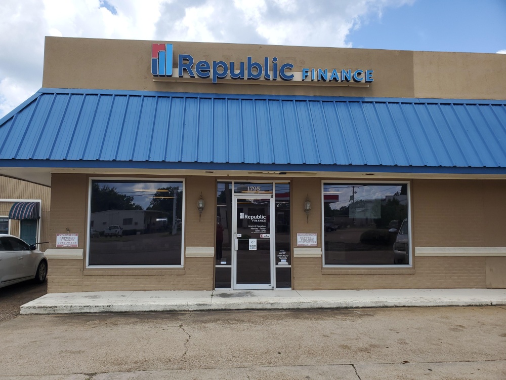 Republic Finance 01