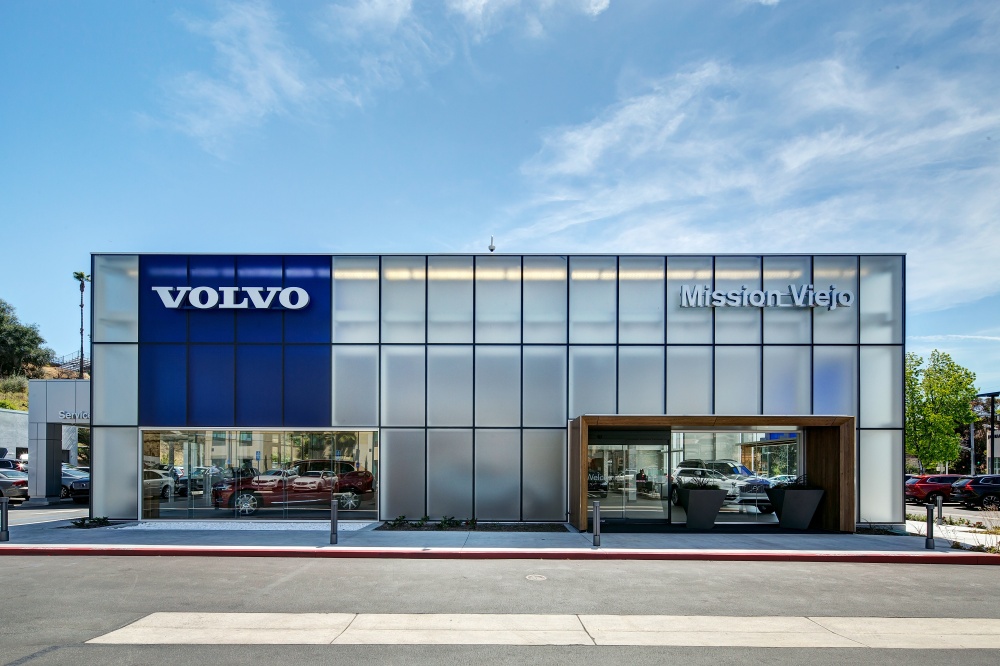 Volvo Cars Mission Viejo 01