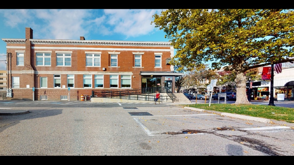 Bank of America (with Drive-thru ATM) 01