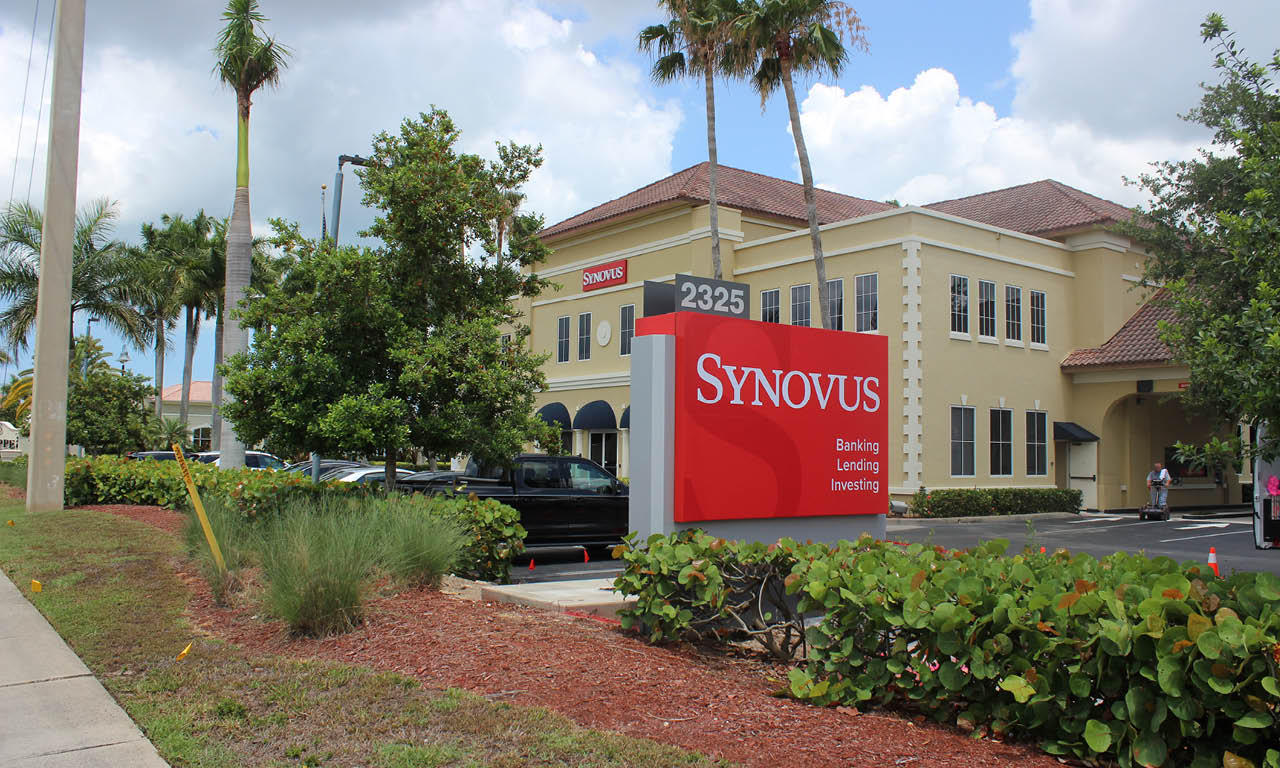 Synovus Bank 01