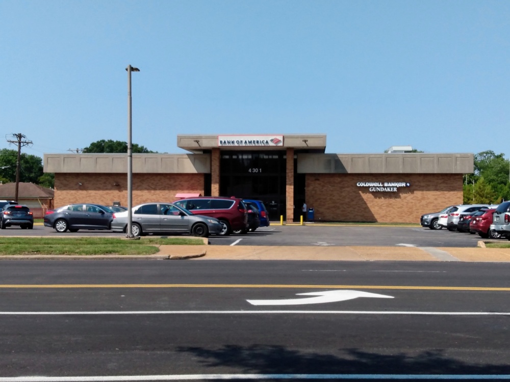 Bank of America (with Drive-thru ATM) 01