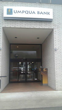 Umpqua Bank 02