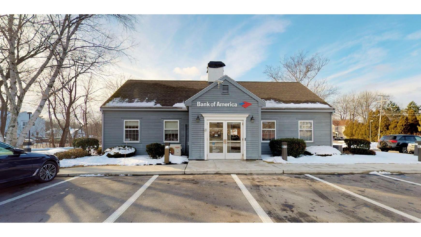 Bank of America (with Drive-thru ATM) 01