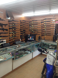 Gilbert's Pawn Shop 02
