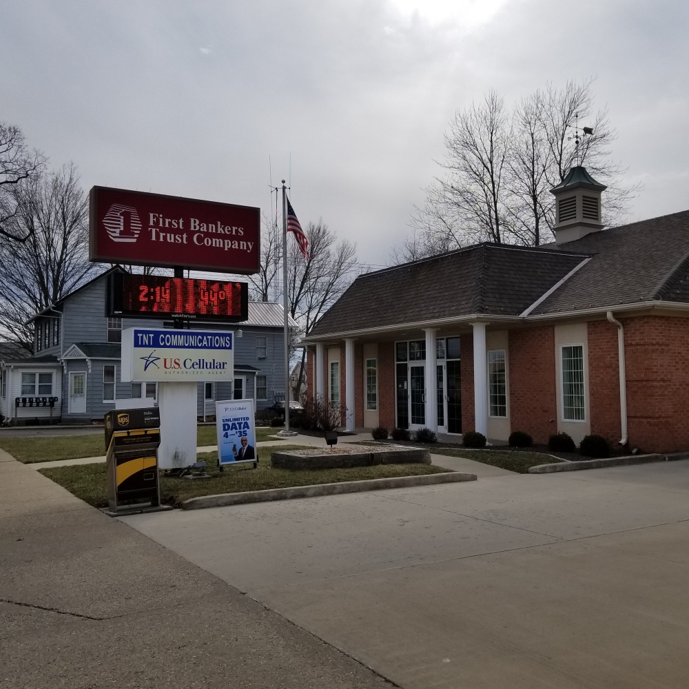 First Bankers Trust Co NA 01