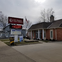 First Bankers Trust Co NA 01