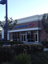 Bank of America (with Drive-thru ATM) 04